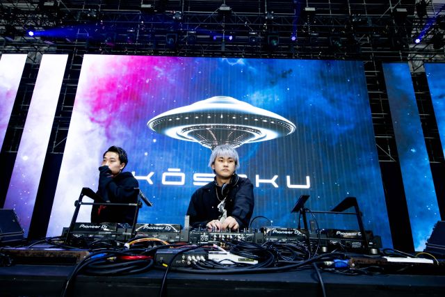 KŌSOKUは素晴らしいビートでステージを盛り上げてくれた国内DJたちに心から感謝します。 皆さんのおかげで、KŌSOKUは特別なものになりました。🙌💥
·
KŌSOKU was a celebration of hometown talent! Huge thanks to our local DJs who set the stage on fire with their incredible beats. You made our festival experience so special. 🙌💥